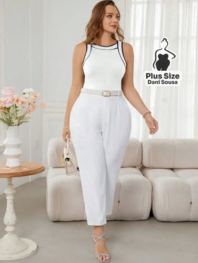 Blusa Canelada com Detalhes em Contraste Plus Size Blusa Canelada com Detalhes em Contraste Plus Size