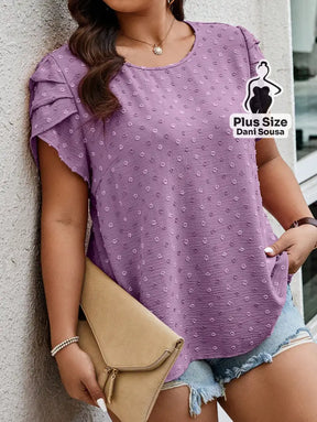 Blusa Com Detalhe Franzido Nas Mangas e Textura Delicada Plus Size Blusa Com Detalhe Franzido Nas Mangas e Textura
