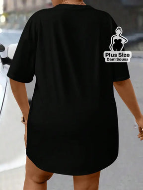 Blusa Com Estampa de Mão de Fátima Plus Size Blusa Com Estampa de Mão de Fátima Plus Size