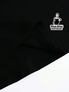 Blusa Com Estampa de Mão de Fátima Plus Size Blusa Com Estampa de Mão de Fátima Plus Size
