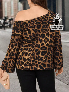 Blusa de Um Ombro Só Com Estampa Animal Print Plus Size Blusa de Um Ombro Só Com Estampa Animal Print Plus Size