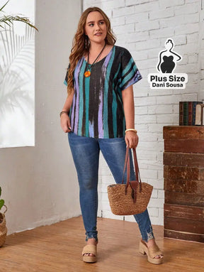 Blusa Elegante De Linhas Verticais Com Decote V Plus Size Blusa Elegante De Linhas Verticais Com Decote V Plus Size