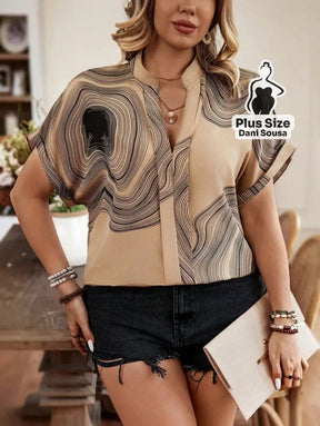 Blusa Estampada Abstrata Sofisticada Plus Size Blusa Estampada Abstrata Sofisticada Plus Size