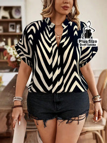 Blusa Estampada Abstrata Sofisticada Plus Size Cor 2 / G Blusa Estampada Abstrata Sofisticada Plus Size