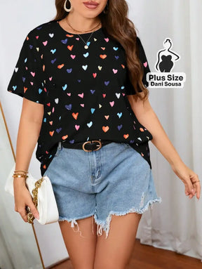 Blusa Estampada Com Corações Coloridos Plus Size Blusa Estampada Com Corações Coloridos Plus Size