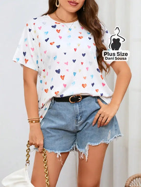 Blusa Estampada Com Corações Coloridos Plus Size Blusa Estampada Com Corações Coloridos Plus Size