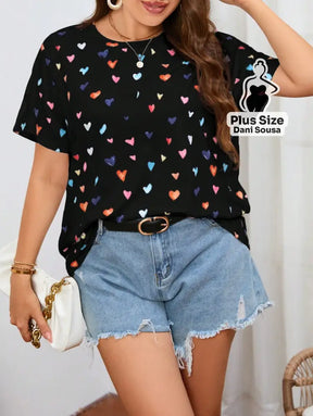 Blusa Estampada Com Corações Coloridos Plus Size Preto / G Blusa Estampada Com Corações Coloridos Plus Size