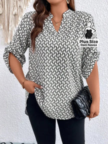 Blusa Estampada Com Manga 3/4 e Gola V Plus Size Branco / G Blusa Estampada Com Manga 3/4 e Gola V Plus Size