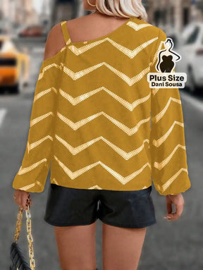 Blusa Ombro Caído Com Estampa Chevron Plus Size Conjunto Cropped e Shorts Estampado com Detalhes de Renda Plus Size