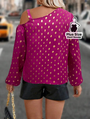 Blusa Ombro Caído Com Estampa Chevron Plus Size Conjunto Cropped e Shorts Estampado com Detalhes de Renda Plus Size