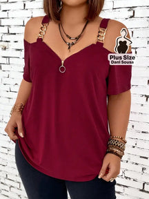 Blusa Ombro Vazado com Detalhe de Corrente Plus Size Vermelho / G Blusa Ombro Vazado com Detalhe de Corrente Plus Size