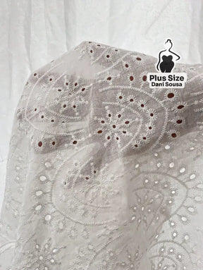 Blusa Regata De Renda Com Bordado Plus Size Conjunto Cropped e Shorts Estampado com Detalhes de Renda Plus Size