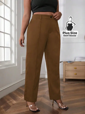 Calça de Alfaiataria Reta Com Cintura Alta Plus Size Calça de Alfaiataria Reta Com Cintura Alta Plus Size