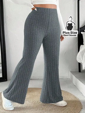 Calça de Malha Canelada Flare Plus Size Chumbo / G Calça de Malha Canelada Flare Plus Size