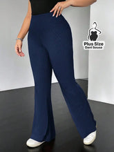 Calça Flare Canelada Confortável Plus Size Calça Flare Canelada Confortável Plus Size