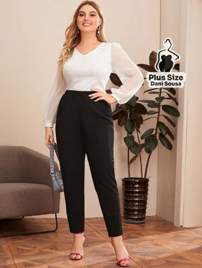 Calça Social Com Detalhe de Lantejoulas Nas Laterais Plus Size Calça Social Com Detalhe de Lantejoulas Nas Laterais