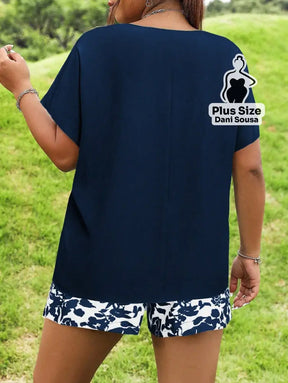 Conjunto Casual De Blusa Solta E Short Estampado Plus Size Conjunto Casual De Blusa Solta E Short Estampado Plus Size