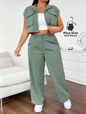 Conjunto Com Colete e Calça Pantalona Plus Size Conjunto Com Colete e Calça Pantalona Plus Size