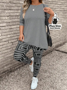 Conjunto de Blusa Longa e Legging Estampada Geométrica Plus Size Conjunto de Blusa Longa e Legging Estampada Geométrica