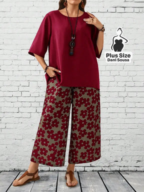 Conjunto Feminino com Blusa Solta e Calça Estampada Floral Plus Size Conjunto Feminino com Blusa Solta e Calça