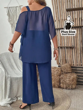 Conjunto Feminino de Blusa com Camadas e Calça Pantalona Plus Size Conjunto Feminino de Blusa com Camadas e Calça