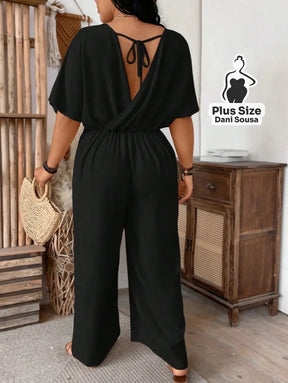 Macacão Elegante Com Mangas Ampla Plus Size Macacão Elegante Com Mangas Ampla Plus Size