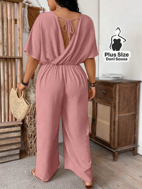 Macacão Elegante Com Mangas Ampla Plus Size Macacão Elegante Com Mangas Ampla Plus Size