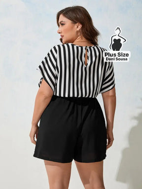 Macacão Listrado Com Amarração Na Cintura Plus Size Macacão Listrado Com Amarração Na Cintura Plus Size