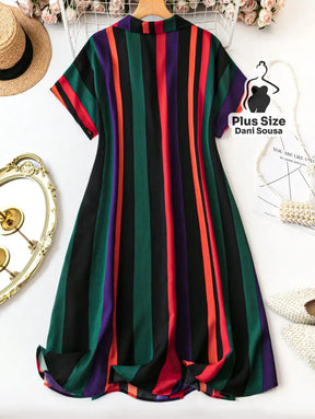 Vestido Chemise Listrado Colorido com Botões Plus Size Vestido Chemise Listrado Colorido com Botões Plus Size