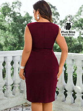 Vestido Curto Transpassado com Laço na Cintura Plus Size Vestido Curto Justo Canelado Plus Size