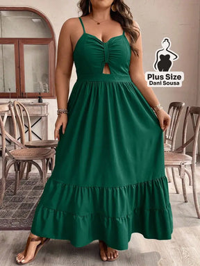Vestido Longo com Alças Finas e Detalhe de Recorte Plus Size Vestido Longo com Alças Finas e Detalhe de Recorte Plus