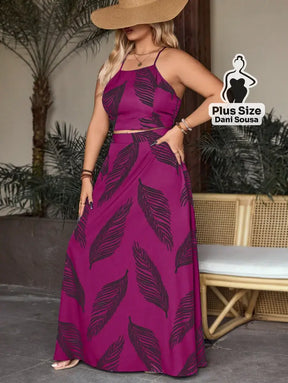 Vestido Longo Estampado de Alças Finas com Recorte na Cintura Plus Size Conjunto Cropped e Shorts Estampado com