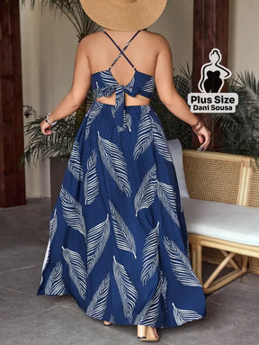 Vestido Longo Estampado de Alças Finas com Recorte na Cintura Plus Size Conjunto Cropped e Shorts Estampado com